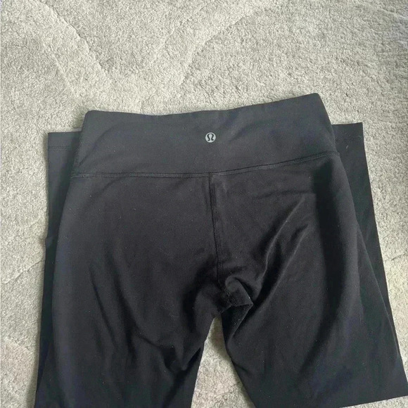 Lululemon 3/4 black  tights - Picture 4 of 5